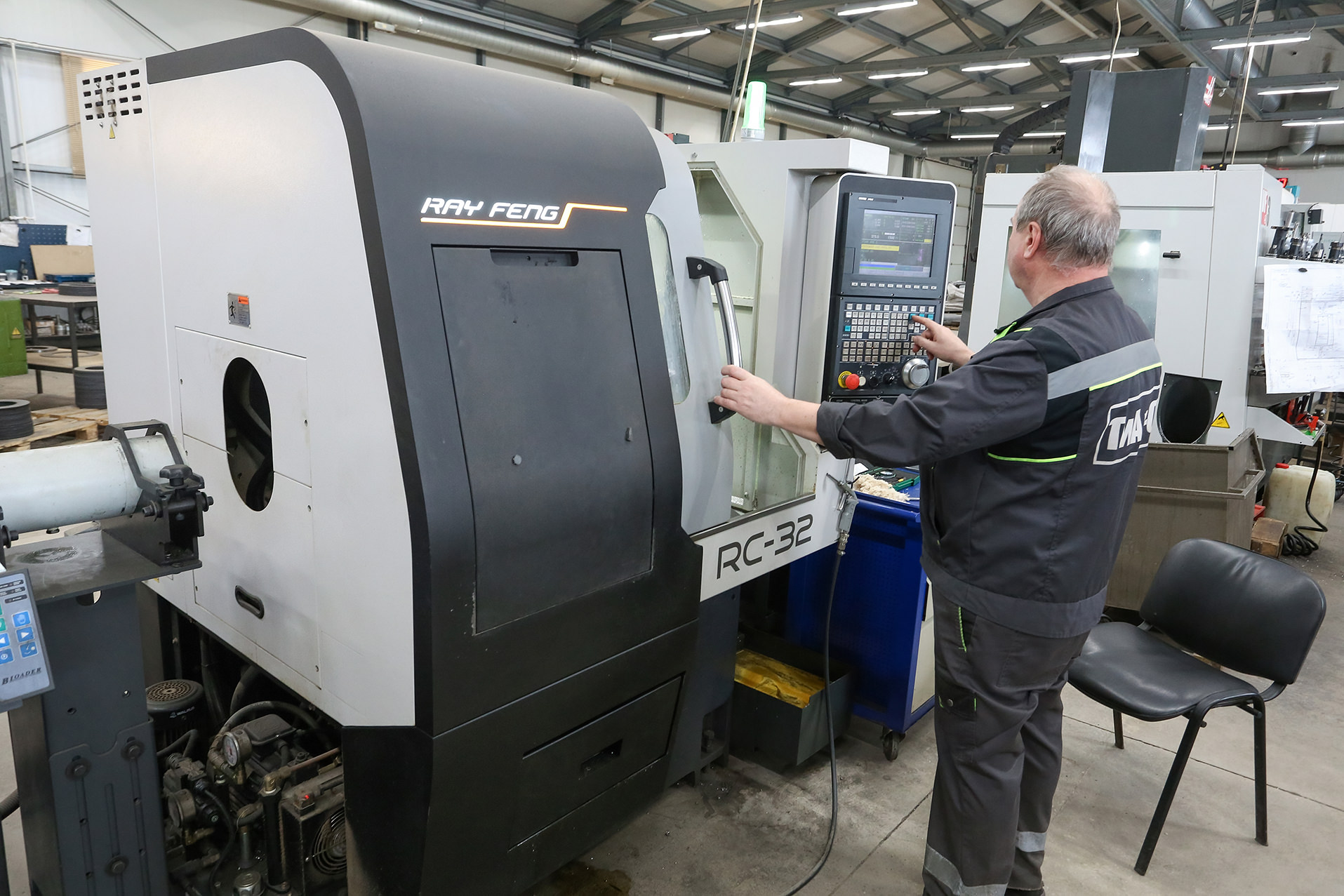 Высококачественная токарная обработка поверхности на станке ЧПУ в ТиАл-СТ